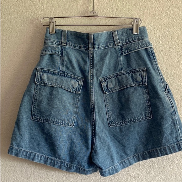 Denim High-Waisted Women's Shorts - Picture 3 of 4